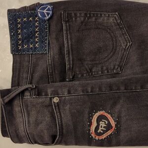 True Religion Halle mid rise peace logo TR Patches  Black jeans 28